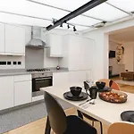 Penthousestays Chelsea - Luxury 2 Bedroom Apartment W/King Bed - Near King\'S Road